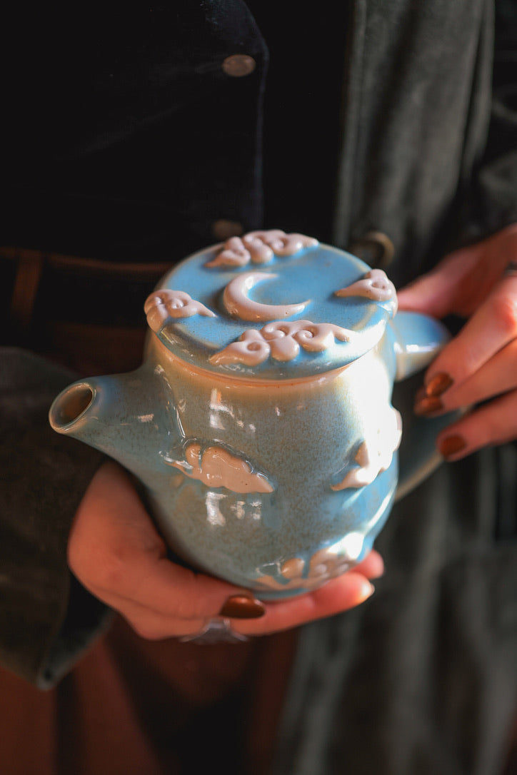 DISCOUNTED Porcelain Cloud Teapot in Turquoise