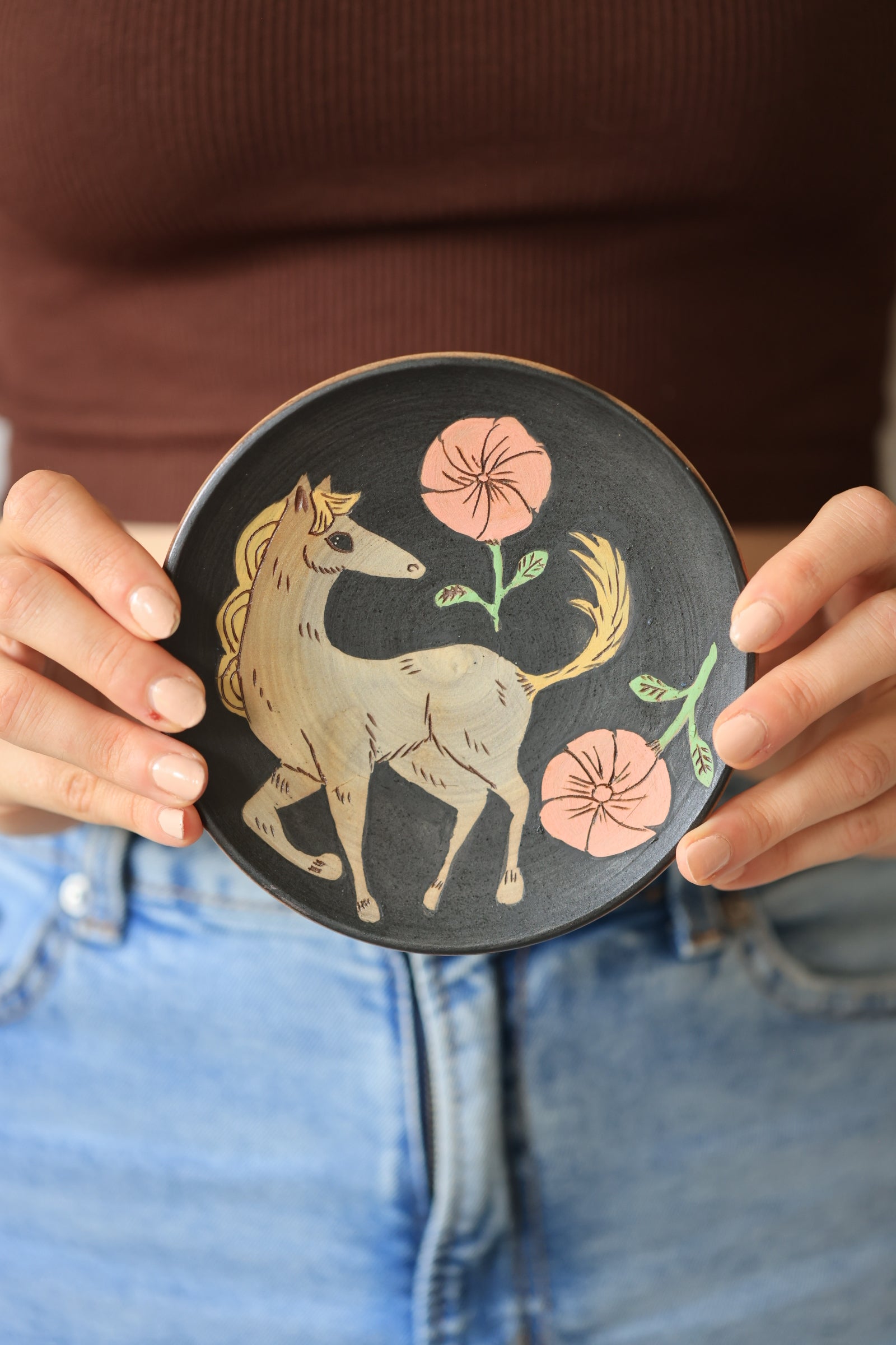 Field Horse Dish