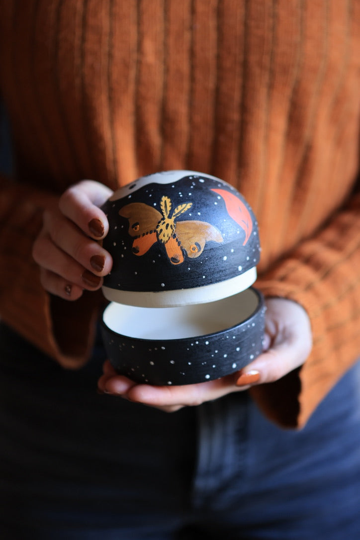 Midnight Cozy Ghost Porcelain Jewelry Box