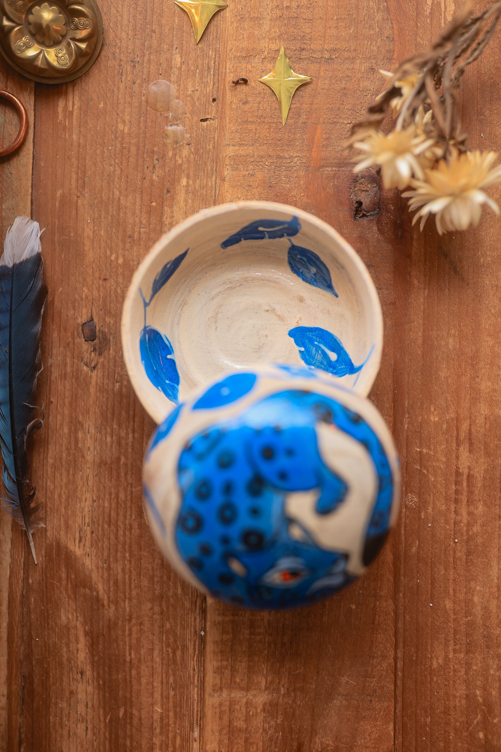 Painted Snow Leopard of Jhasa Jewelry Box