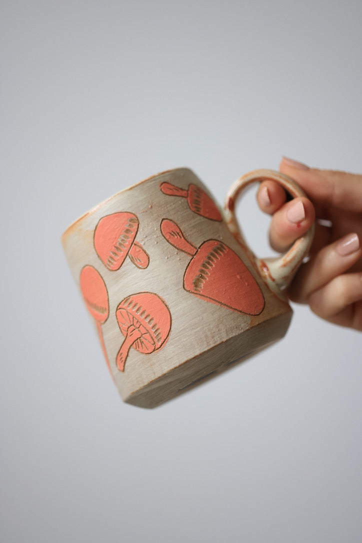 31 Forest Fungi Mug 14 oz