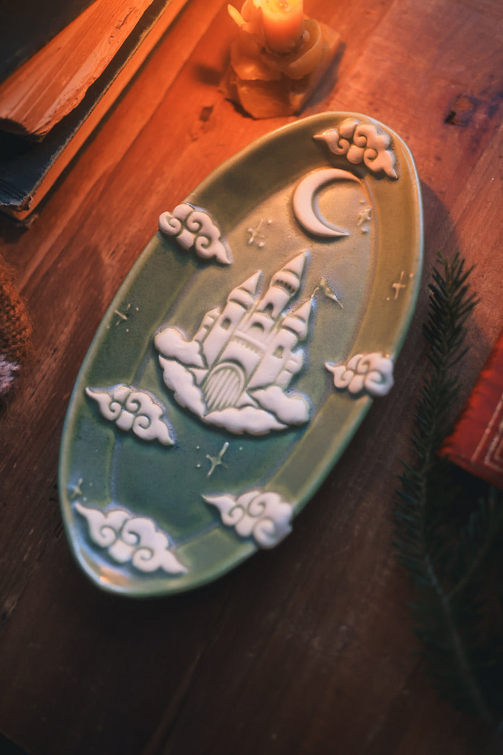 Castle in the Clouds Dish in Rosemary Green Porcelain