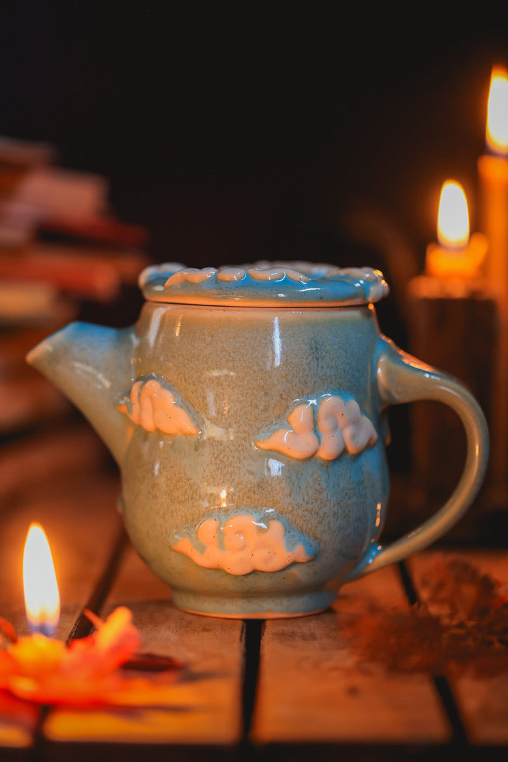 DISCOUNTED Porcelain Cloud Teapot in Turquoise
