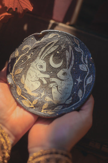 Rabbit Rituals Dish in Umbra
