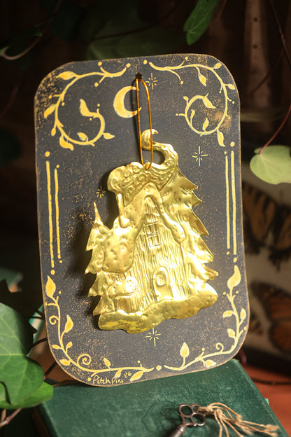 Golden Cozy Cabin Talisman in Antique Brass