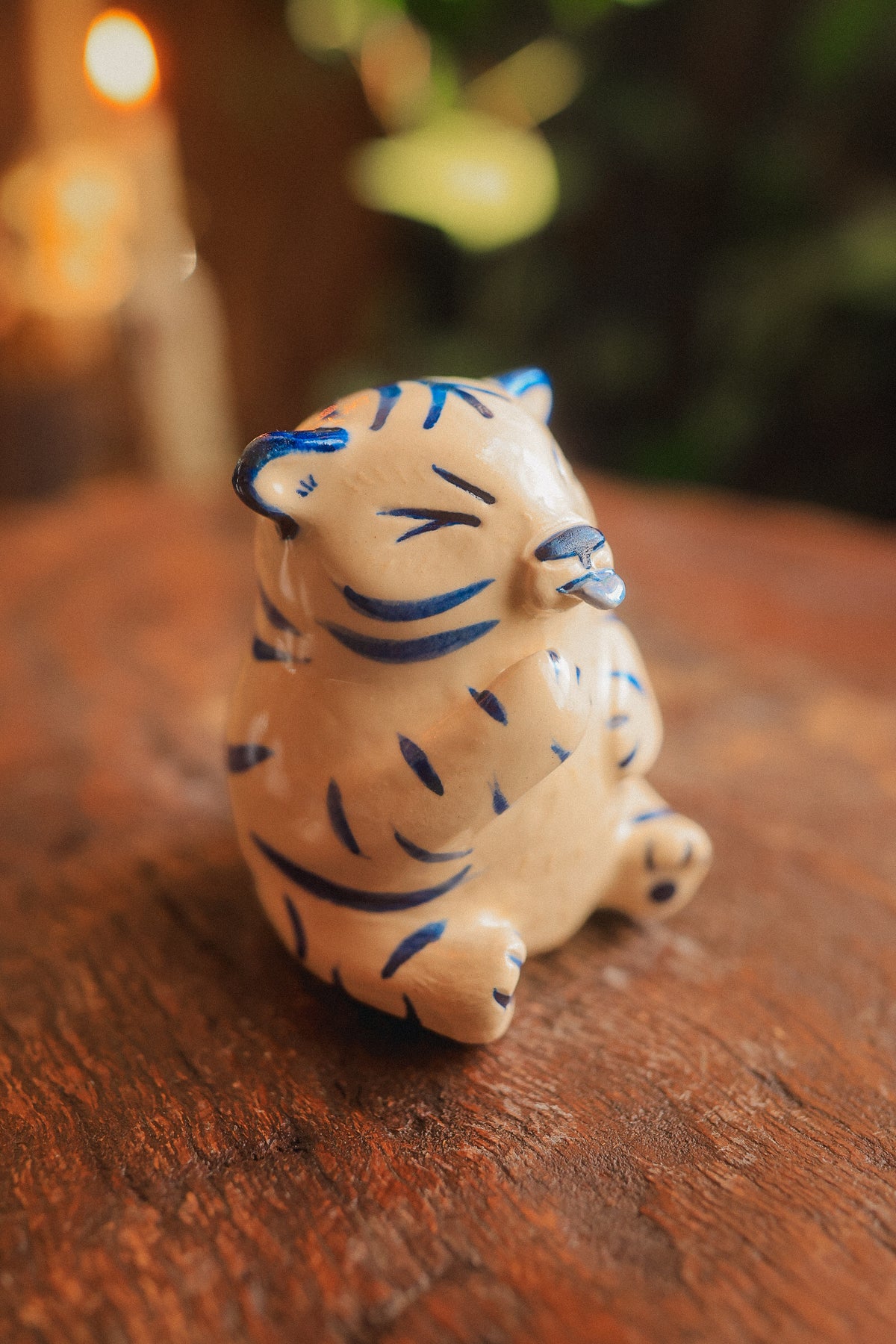 Little Tigrezinho Tiger Figurine in Painted Blue-On-White Porcelain
