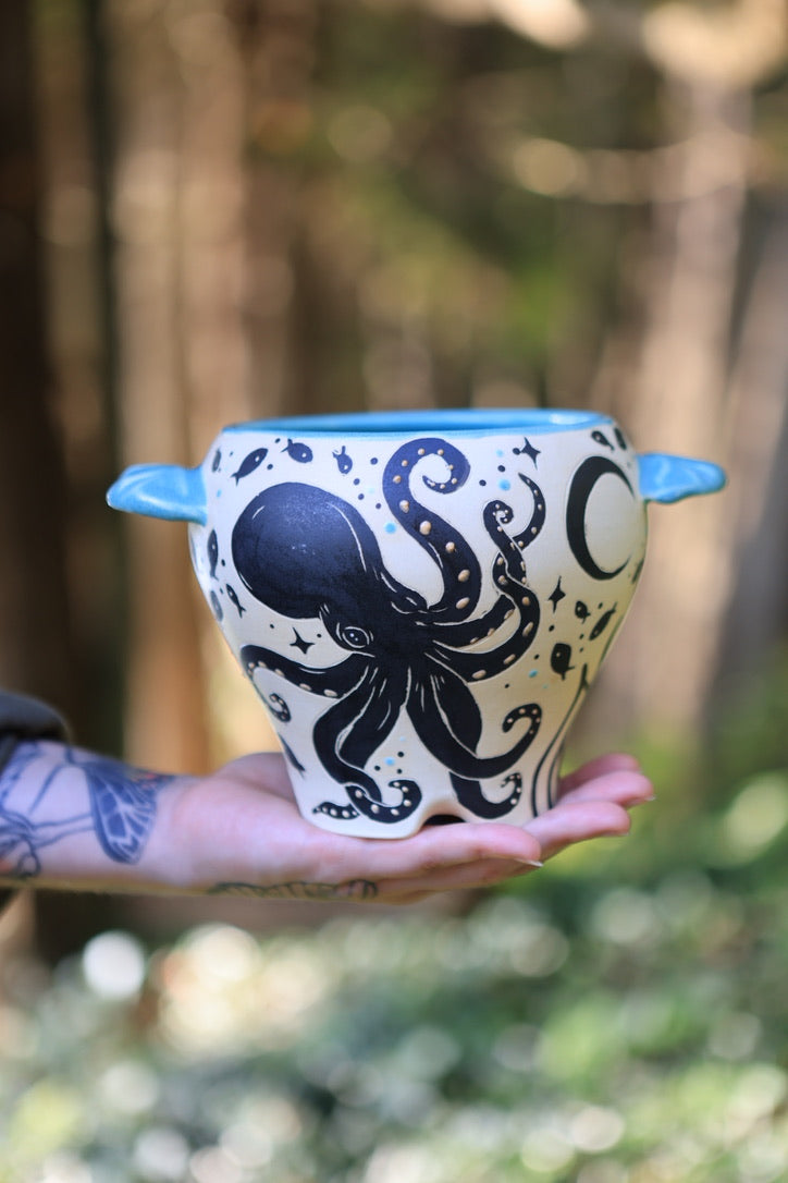 Underwater Octopus Adventure Planter in Porcelain