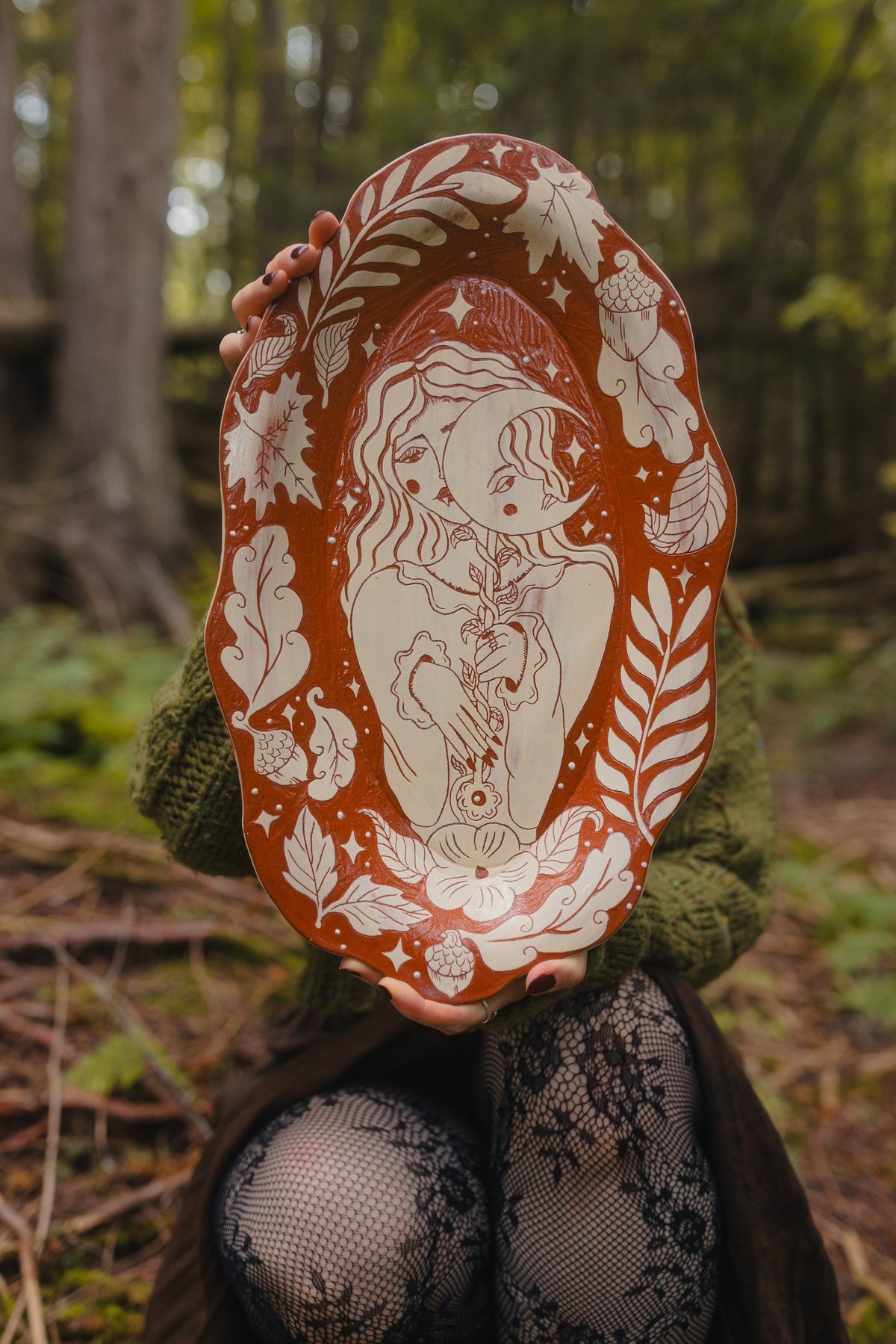 Venetia the Vampyr of Morwain Decorative Platter in Terracotta